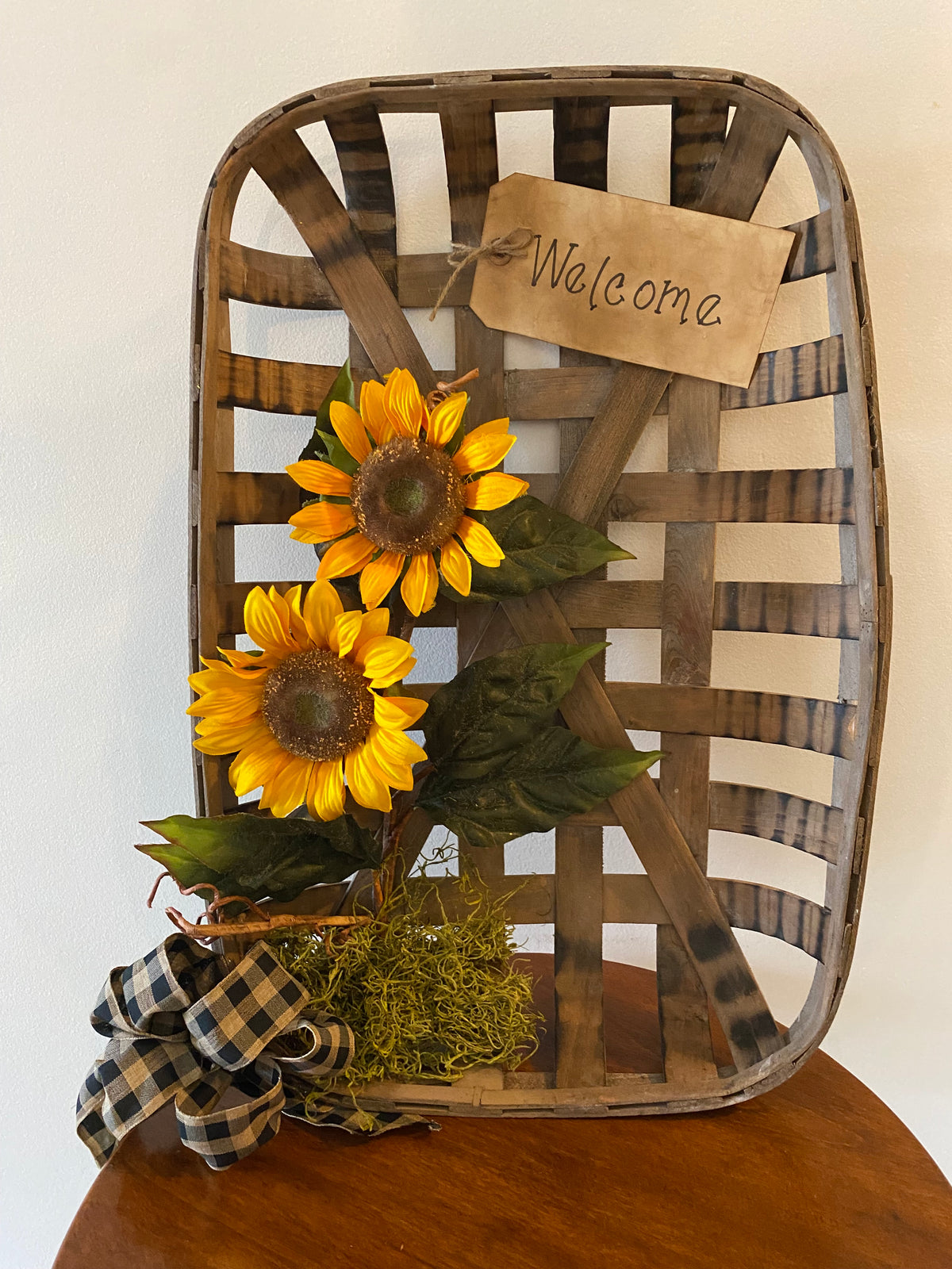 Welcome Tobacco Basket