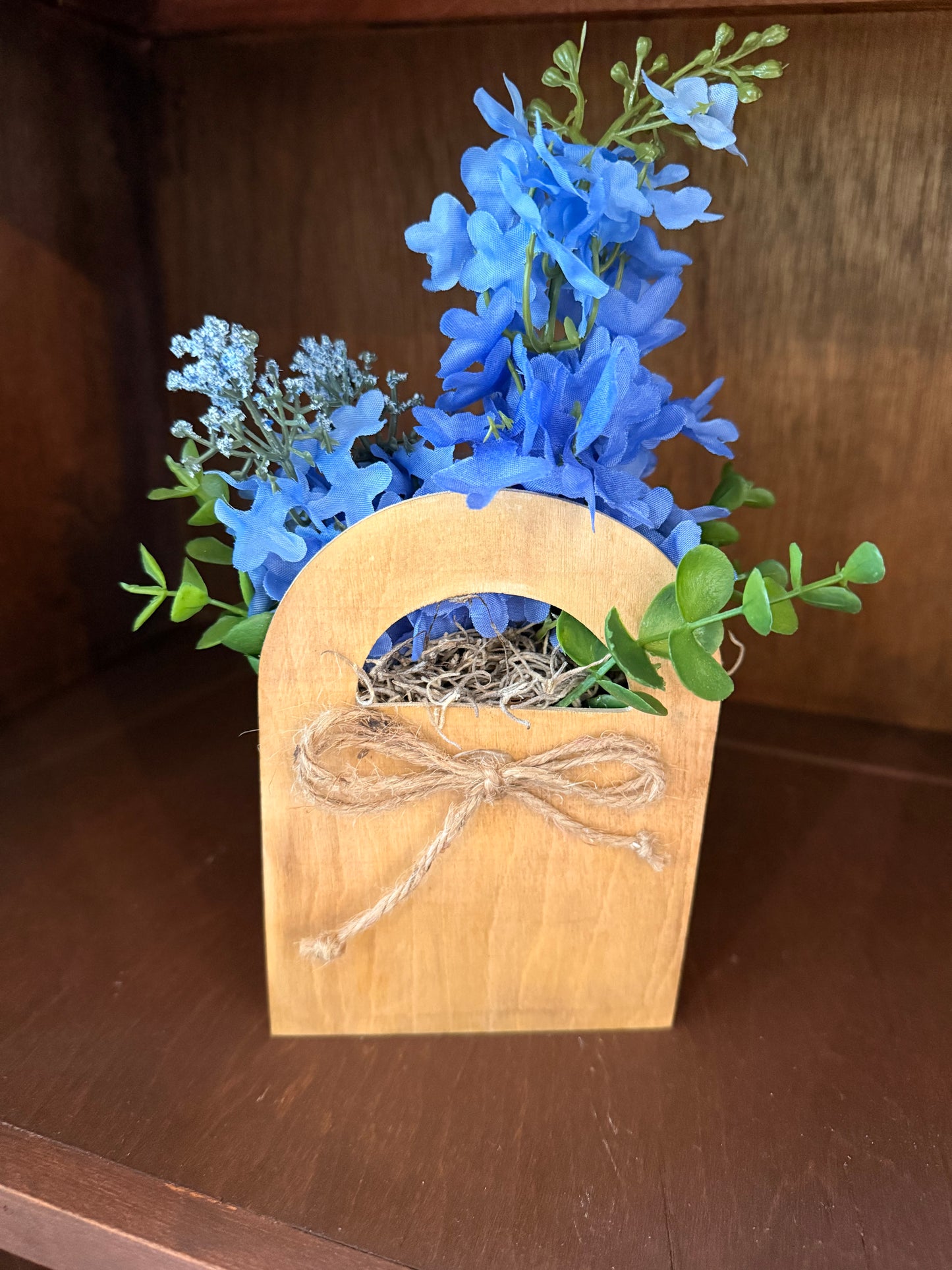 Wood purse arrangement-blue