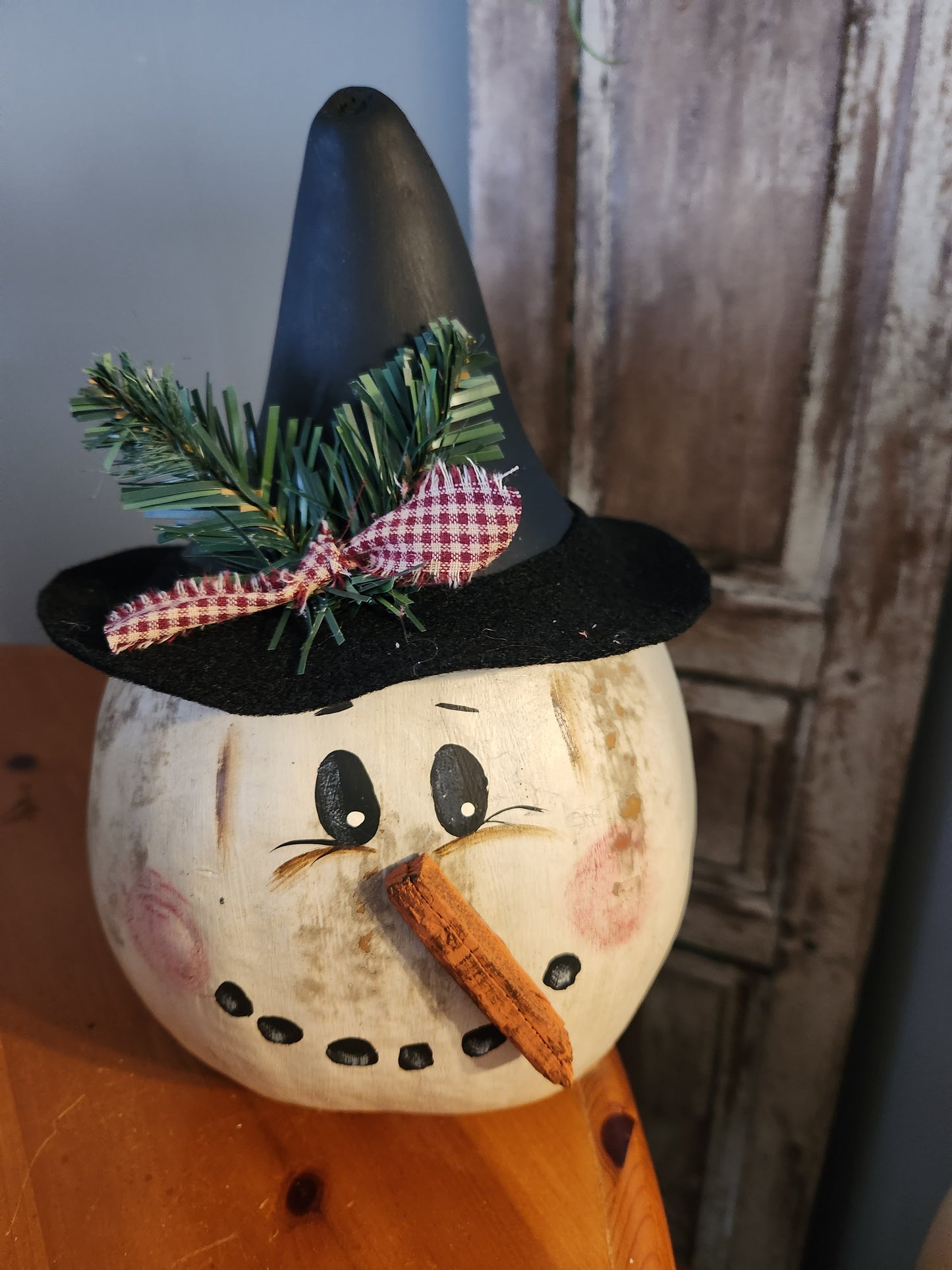 Snowman gourd with wood nose