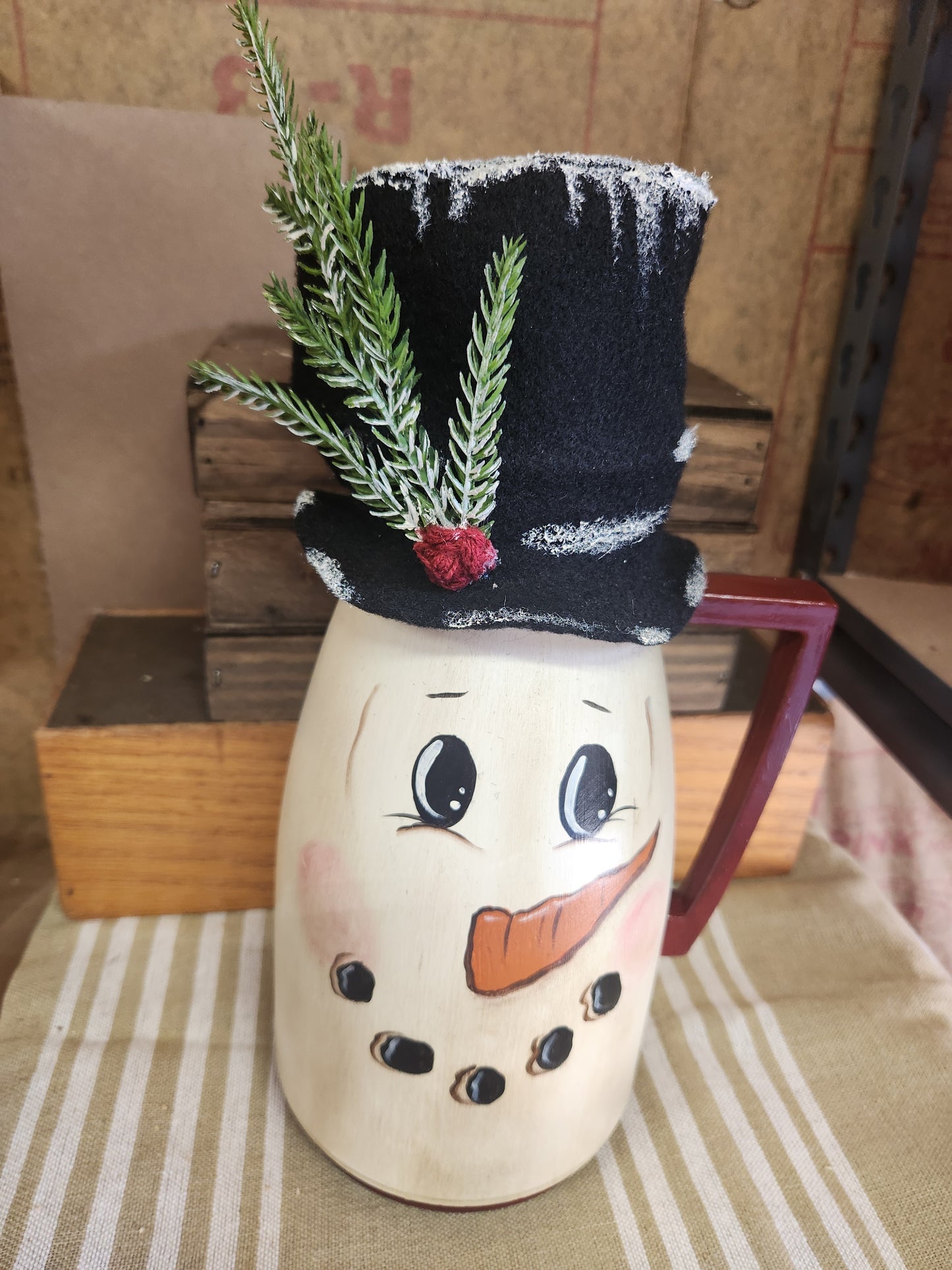 Snowman carafe with hat
