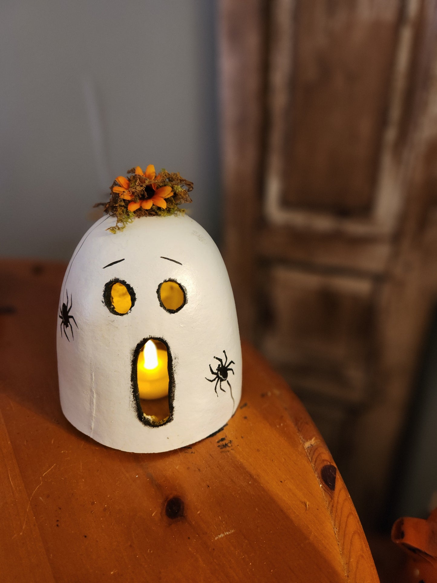 Ghost gourd with light