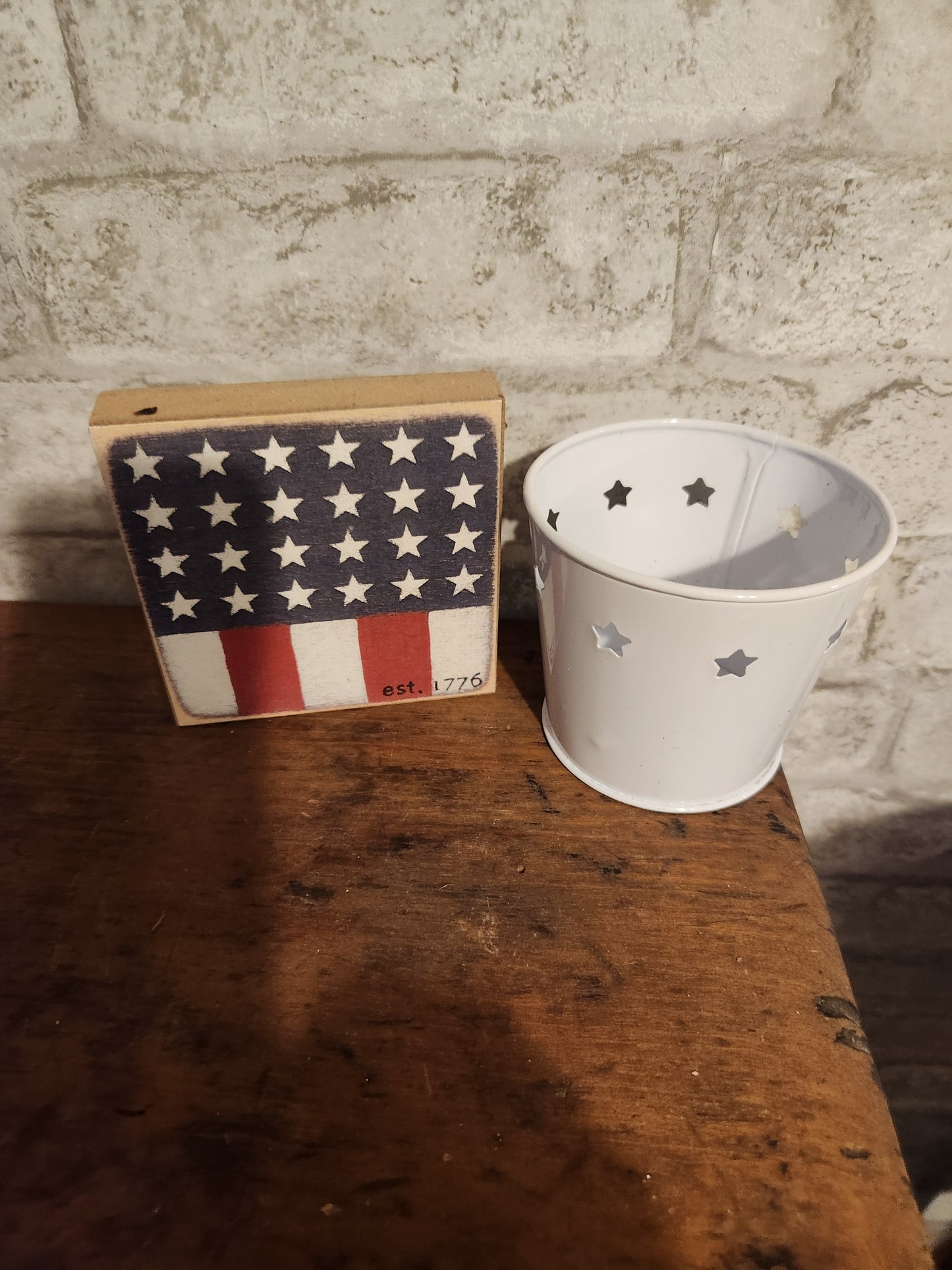 Americana sign and tin