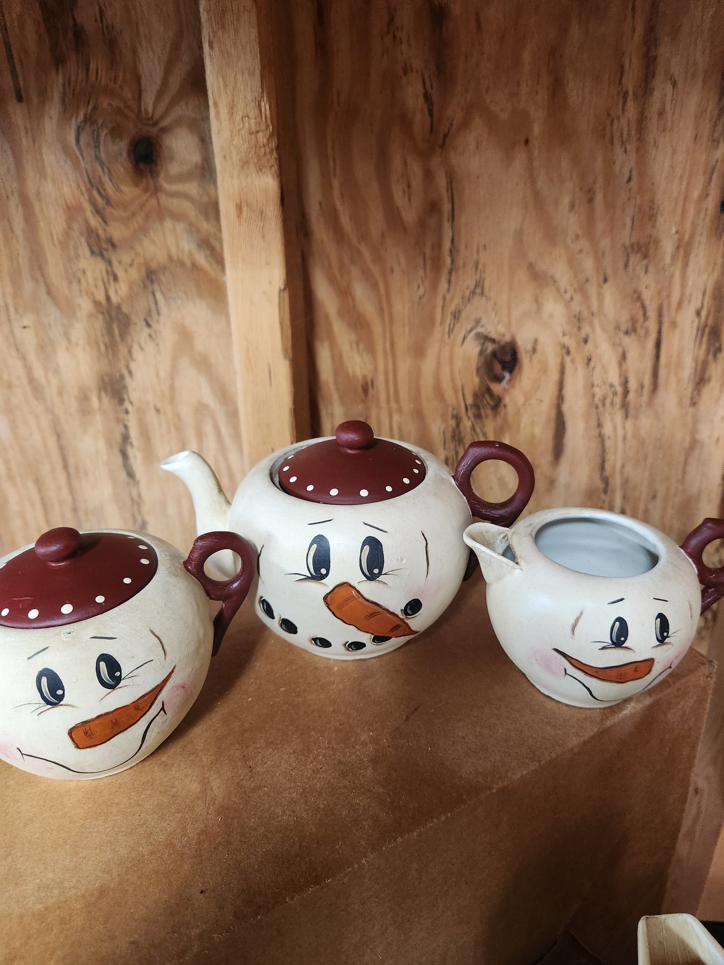 Snowman sugar creamer and teapot set