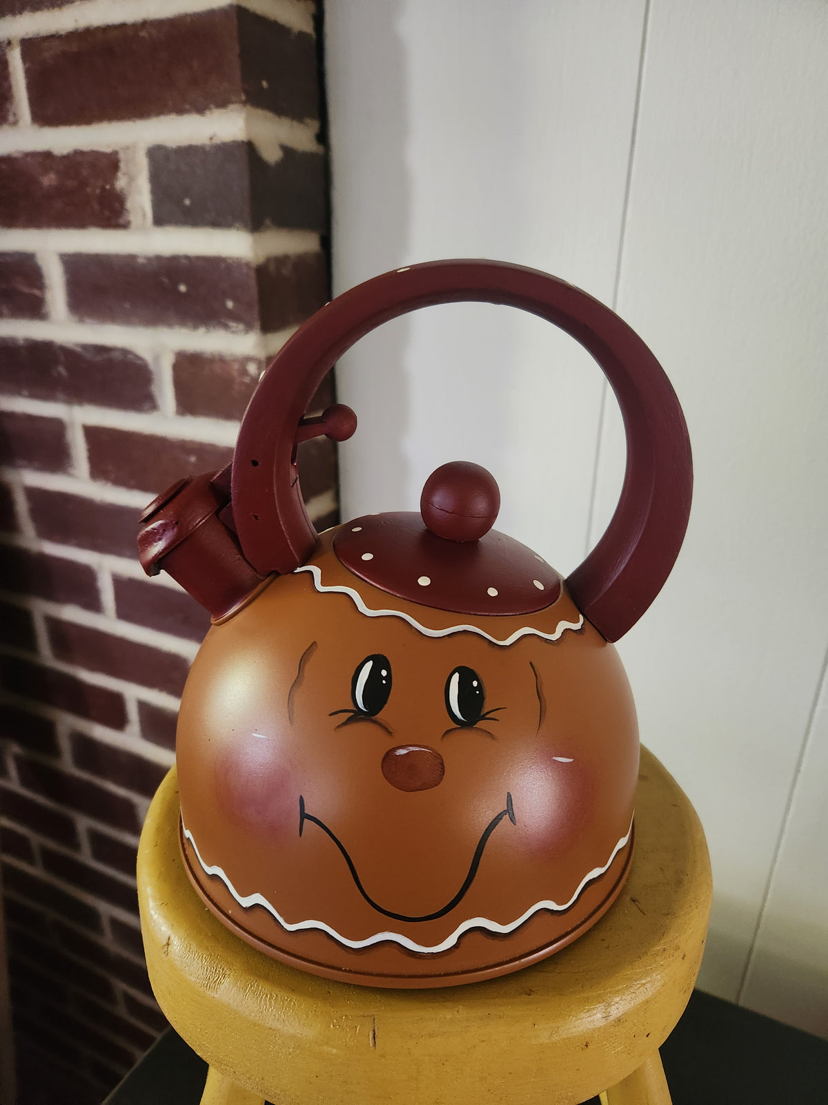 Metal gingerbread teapot