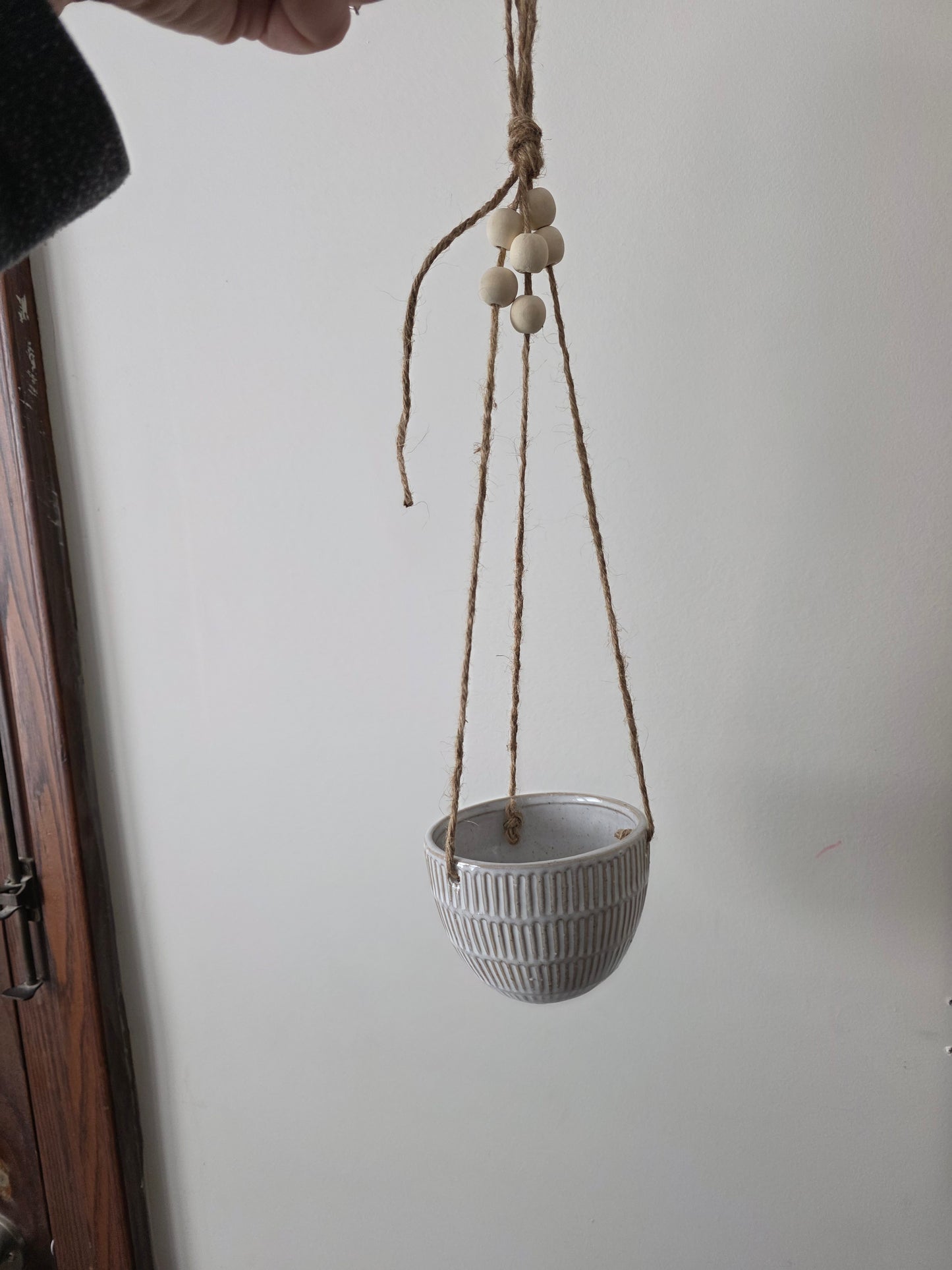 Small hanging pot