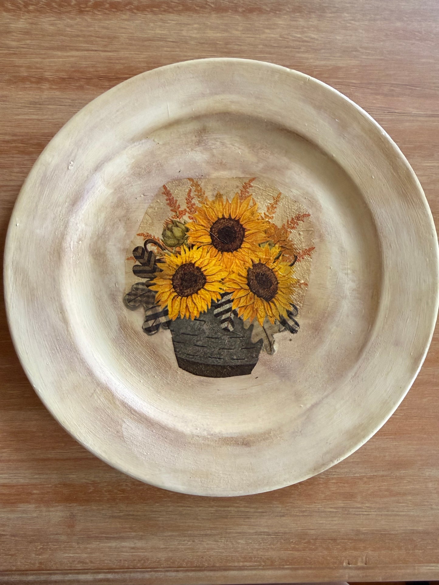 Sunflower plate