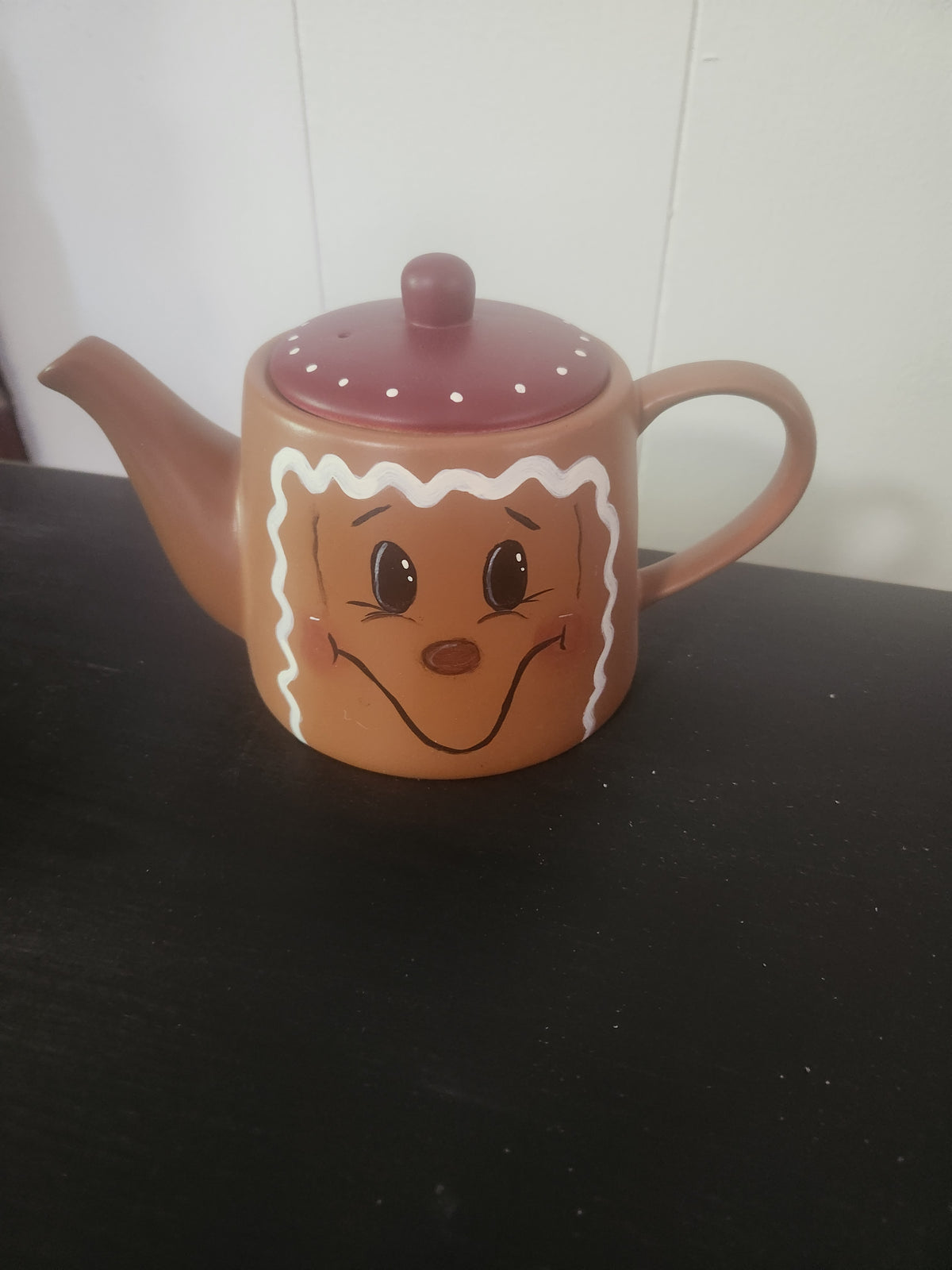 Gingerbread teapot