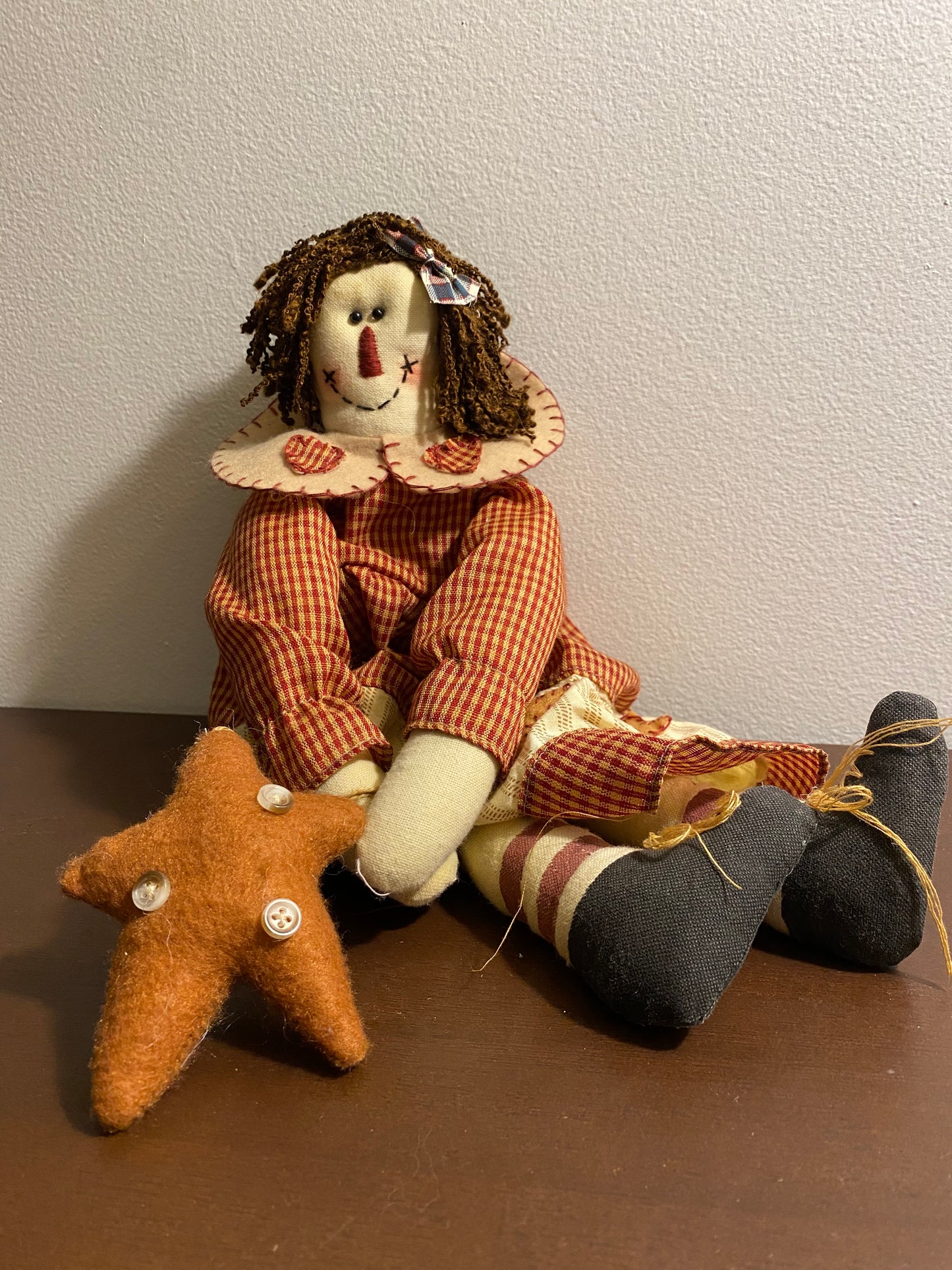 Prim doll with star