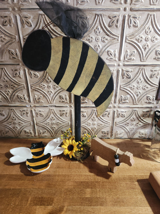 Bees and wood cow