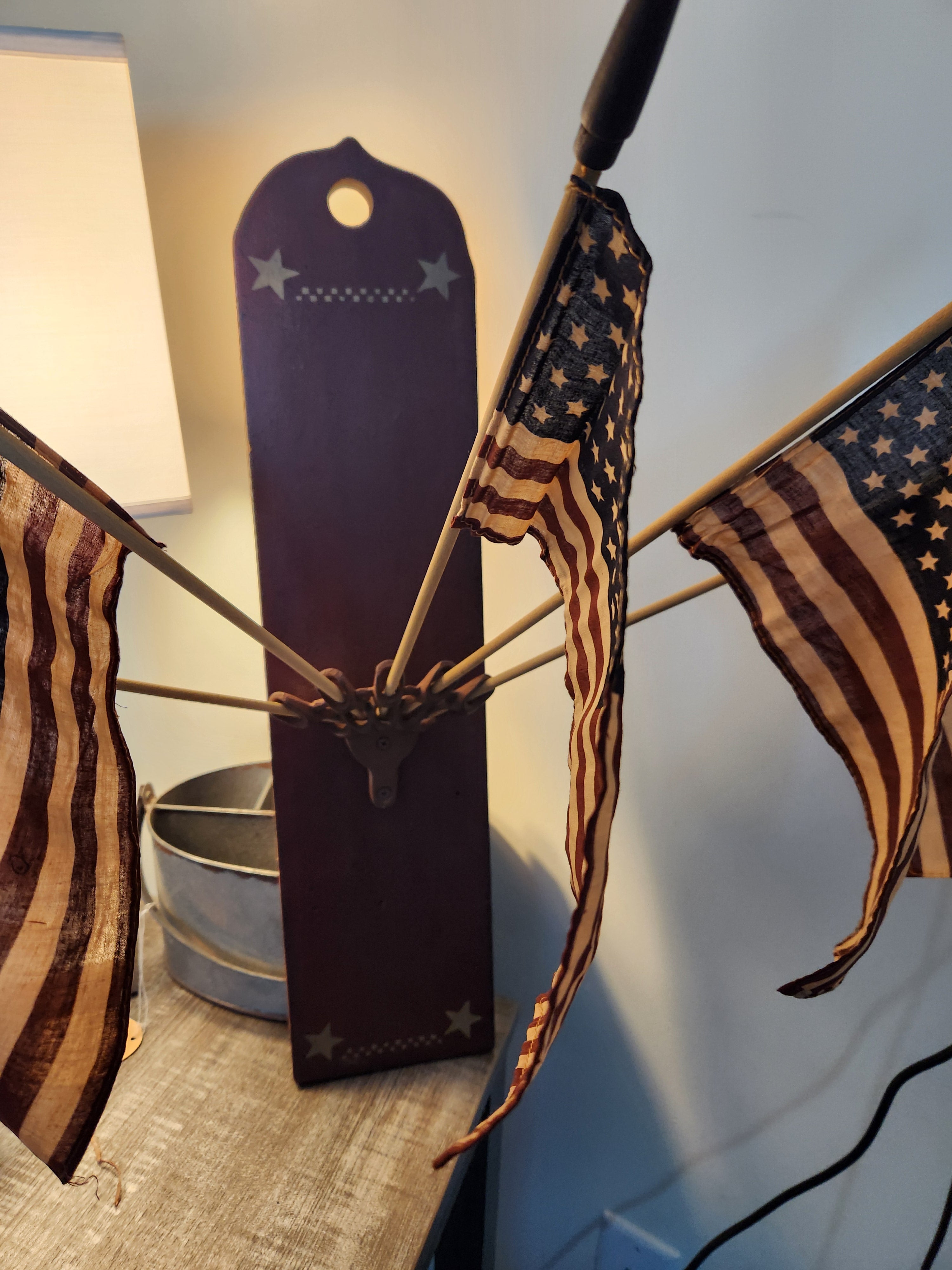 Wood flag holder – Rusty Ole Primitives