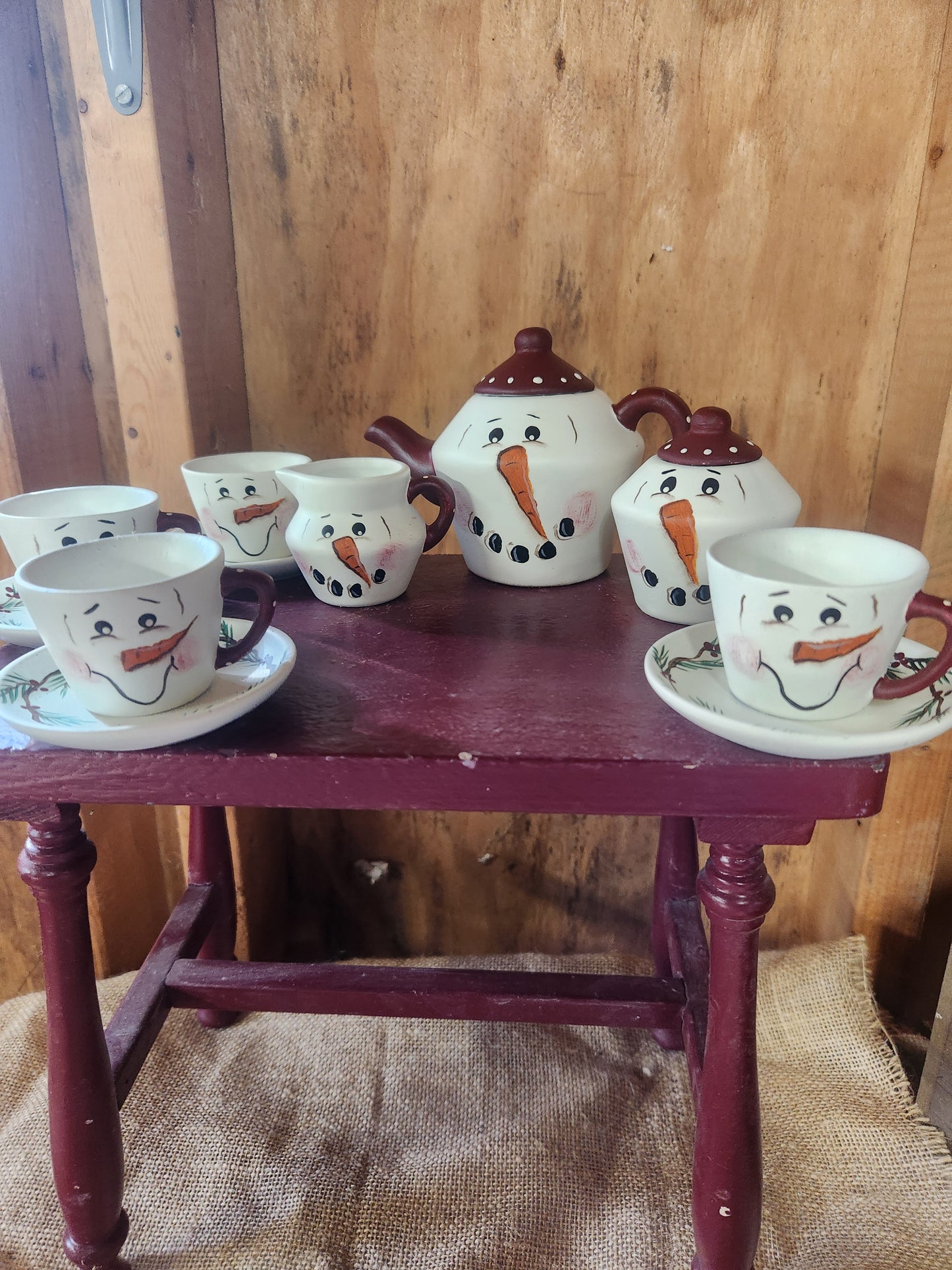 7 piece tea set.  This is a children's size