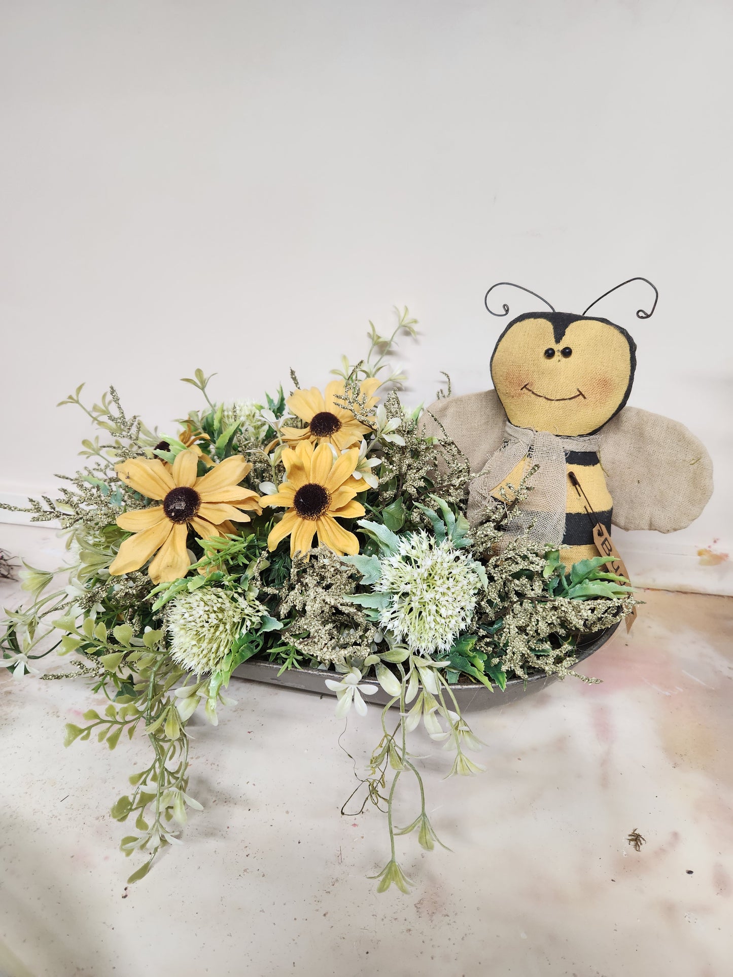 Bee arrangement
