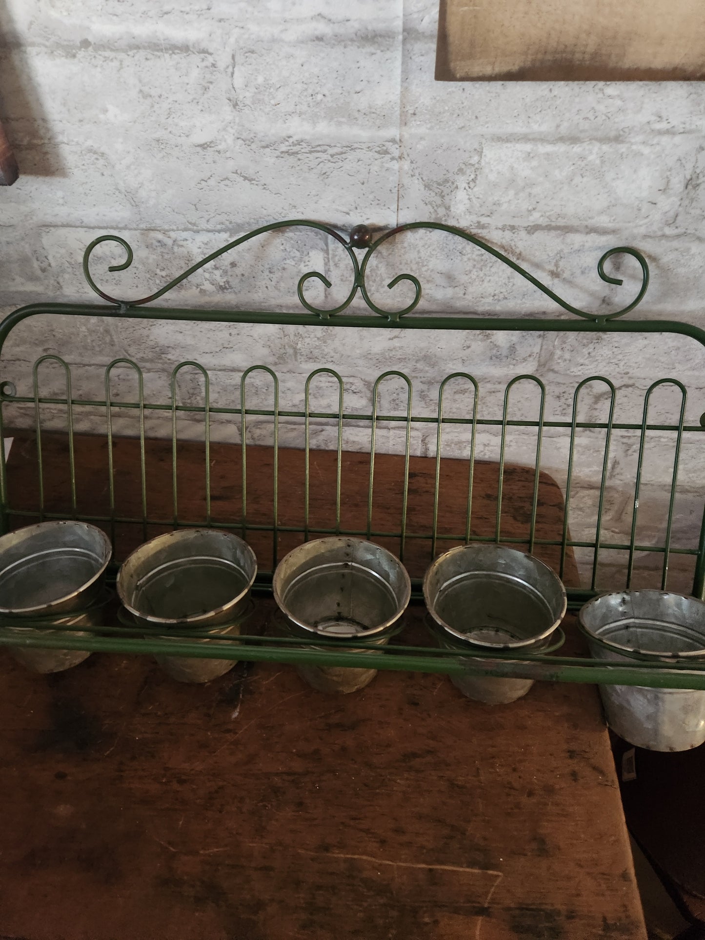 Gate planter