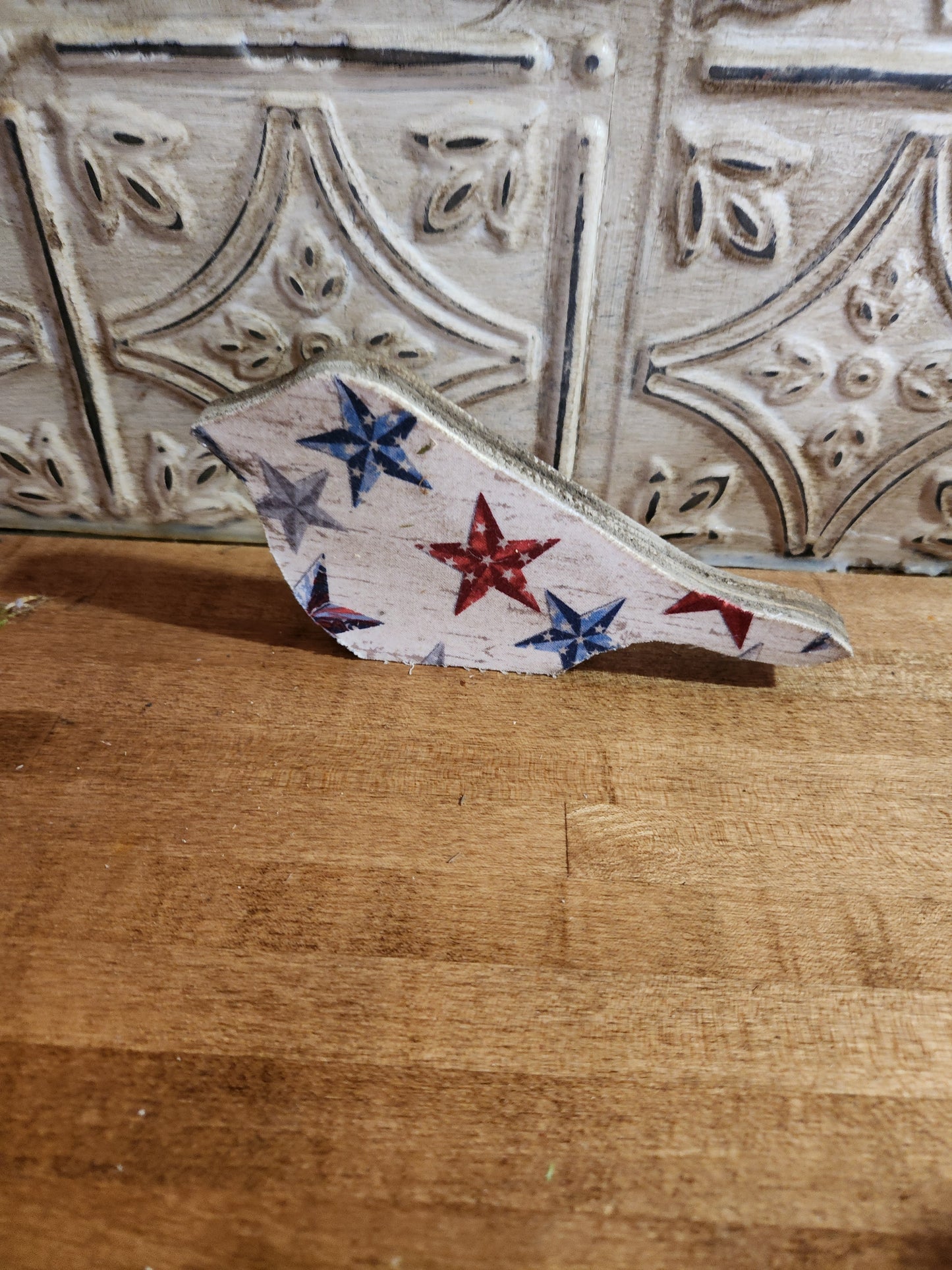 Patriotic bird