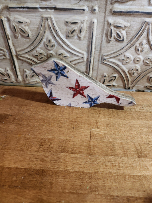 Patriotic bird