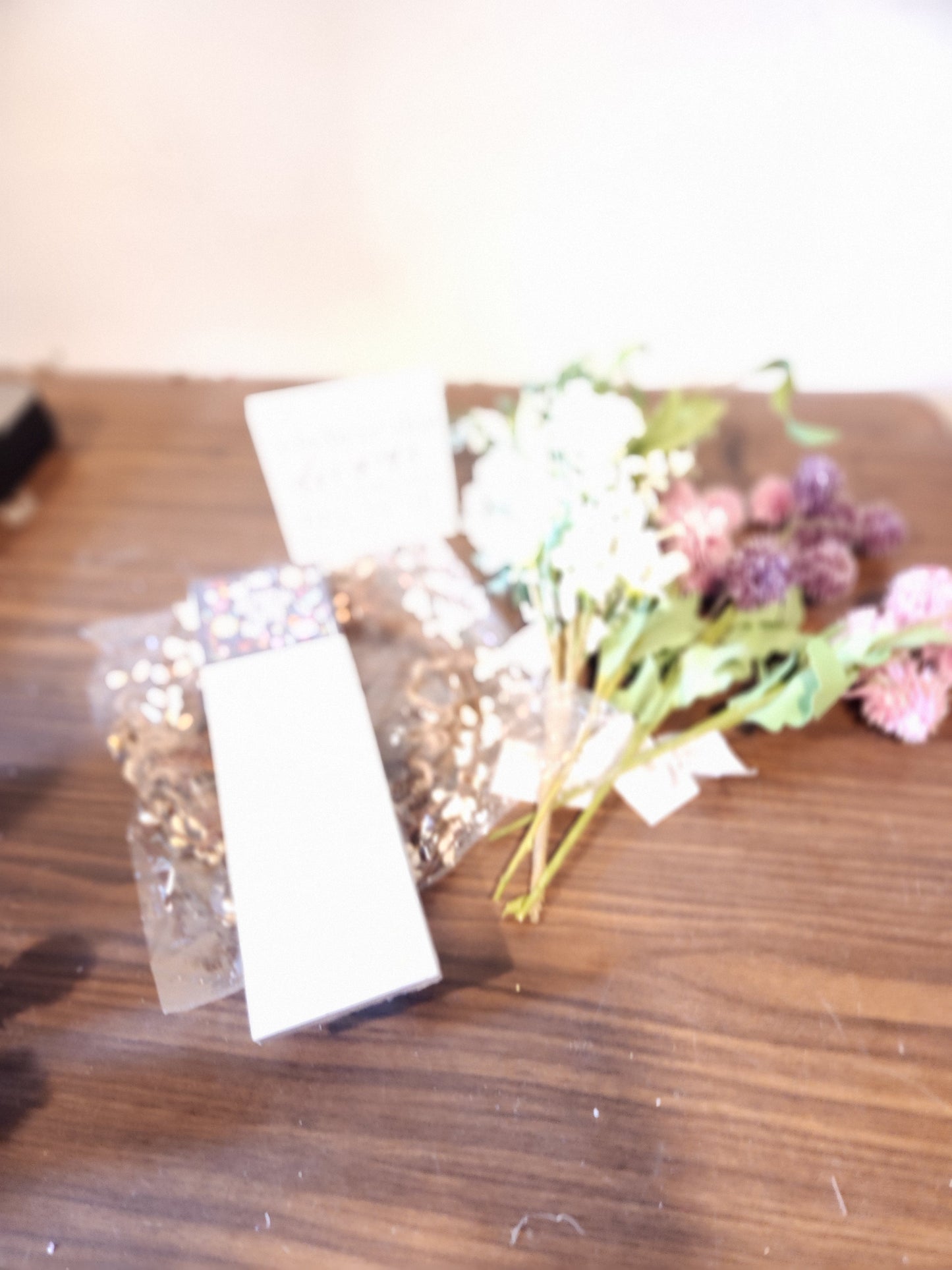 Picks candle ring sign