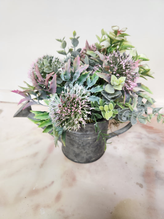 Watering can arrangement