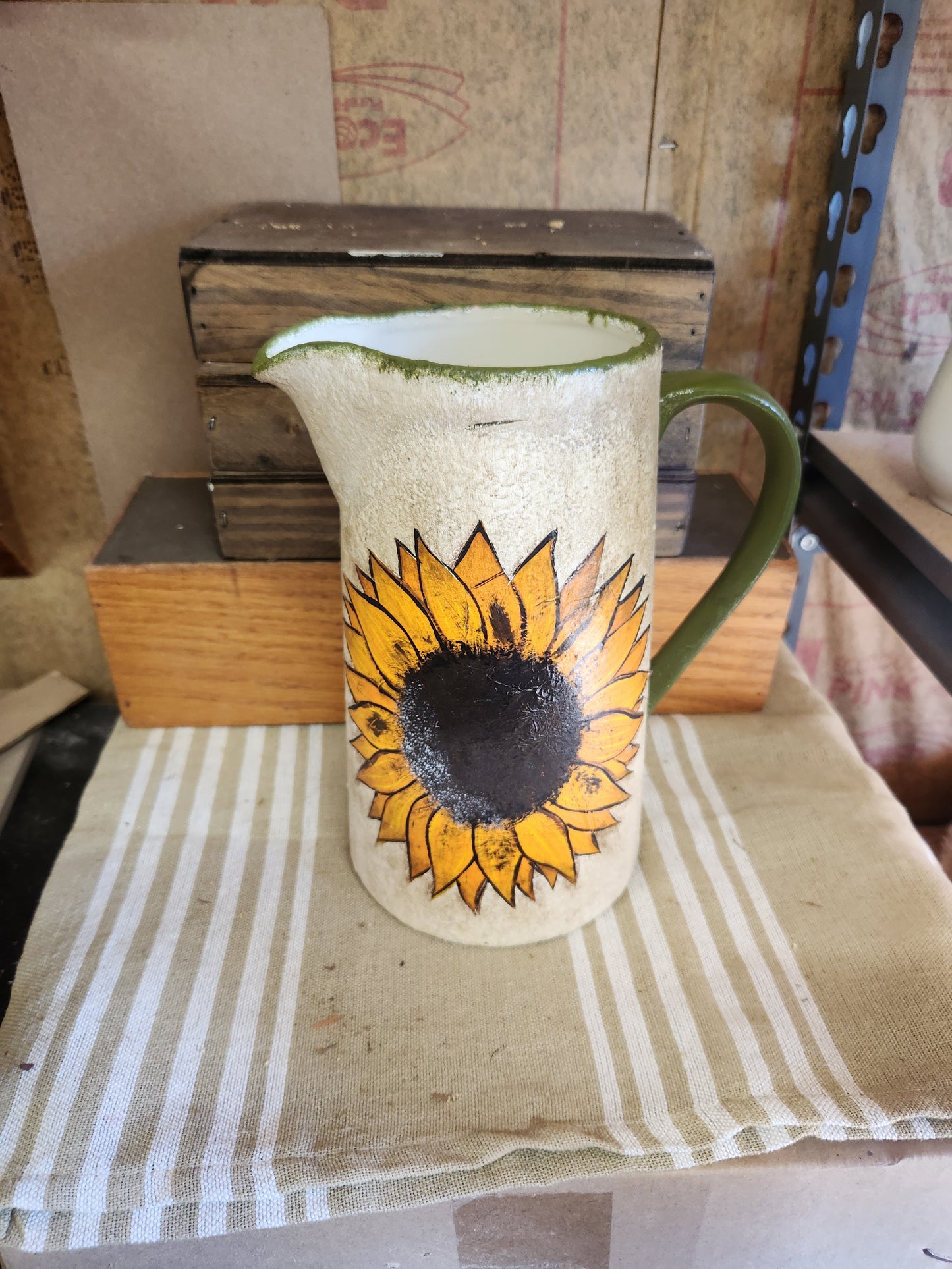 Sunflower pitcher