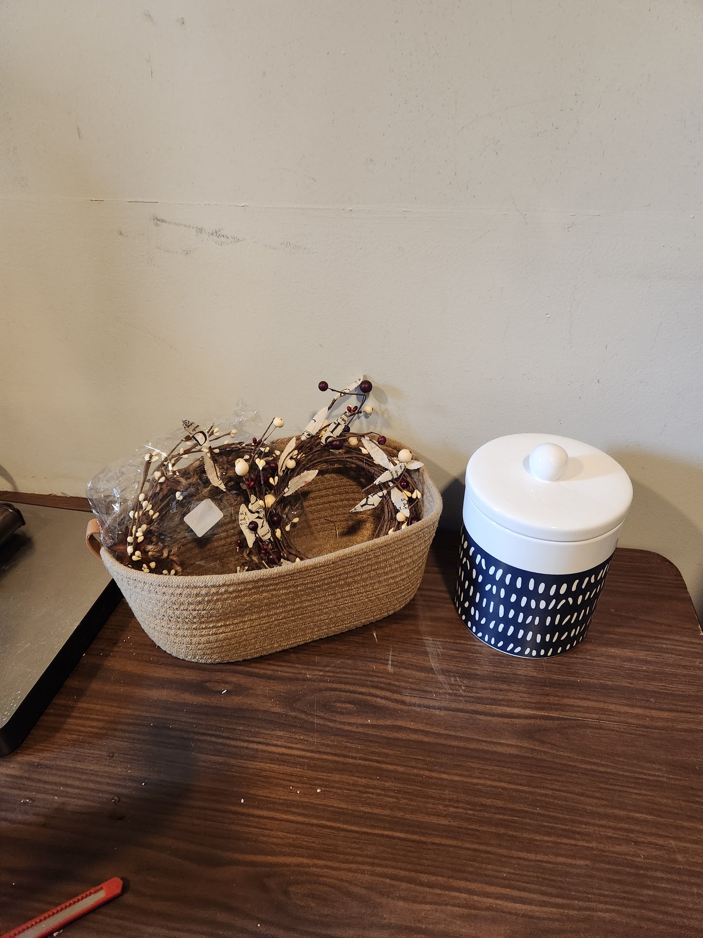 Cloth basket and canister