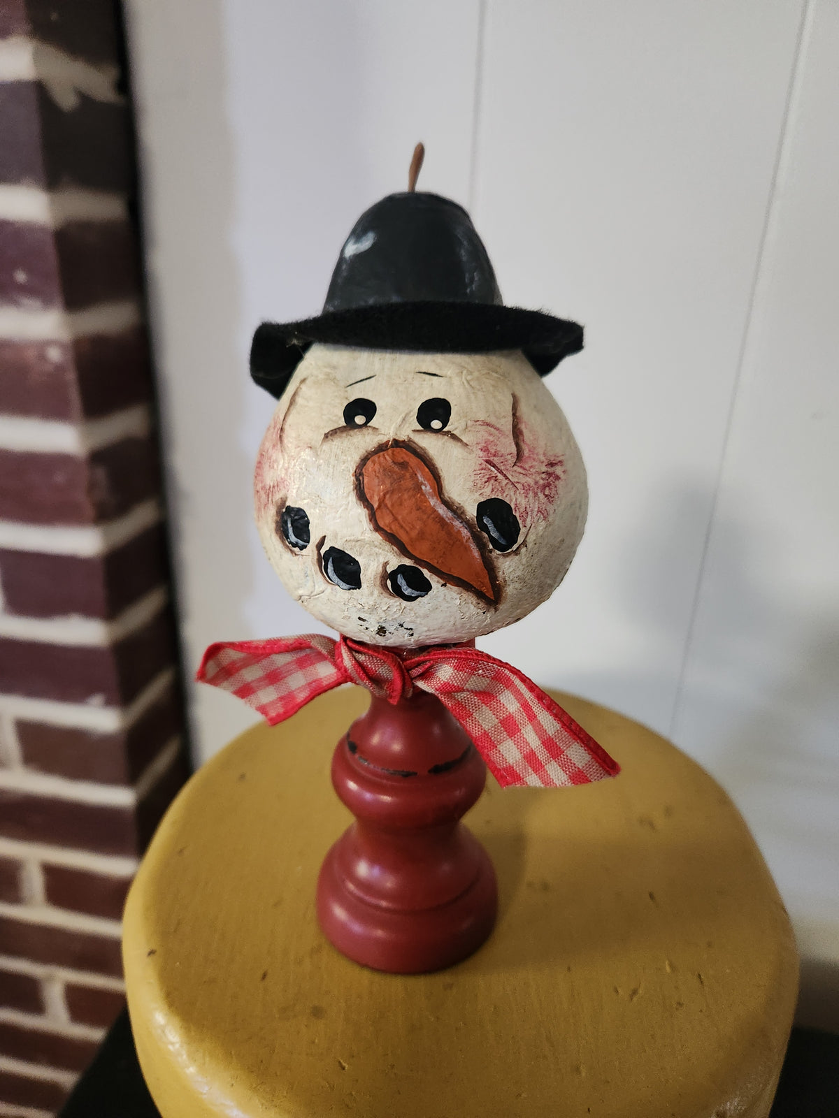 Snowman on spindle